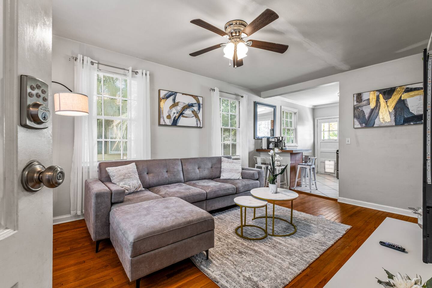 East Hill Oasis  Near Beaches & Downtown