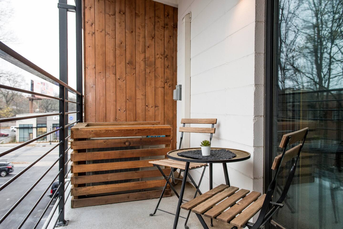 THE MANDO, walkable to PonceCityMarket