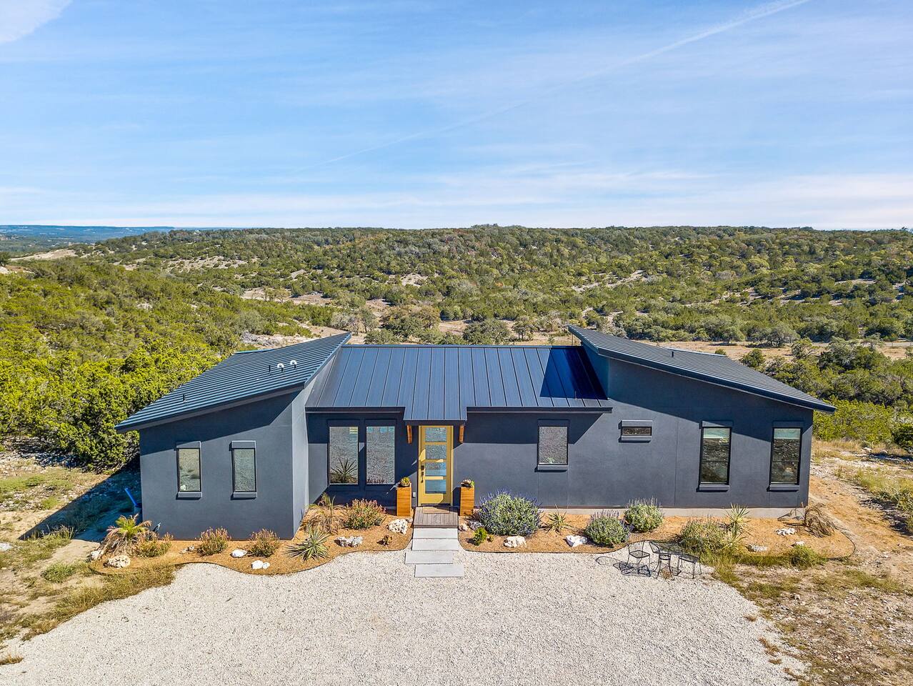 Private 2BR 29 Acres, Epic Views, Pool, Peaceful