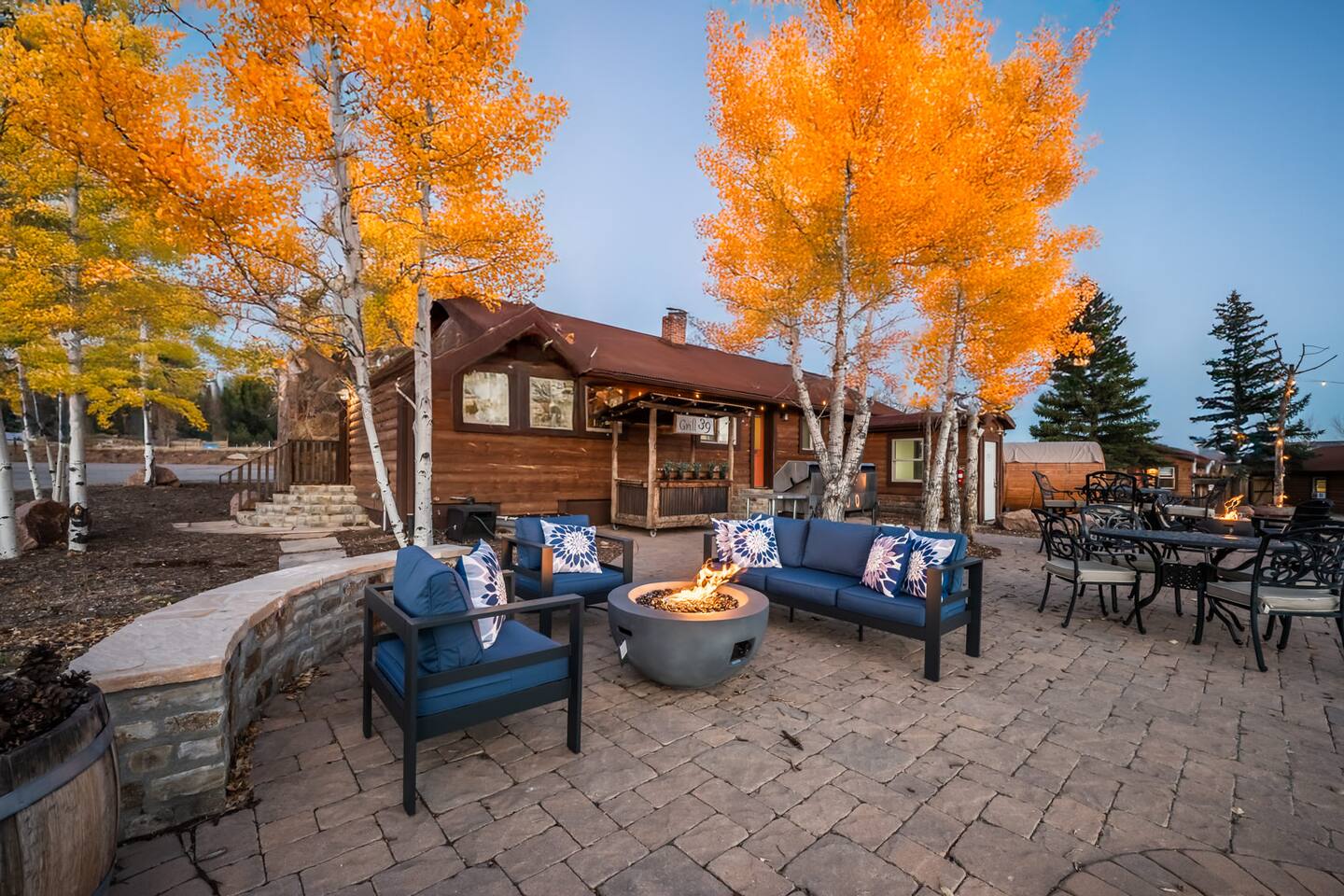 Pet Friendly | ADA | Mtn, Lake + Dark Sky Views