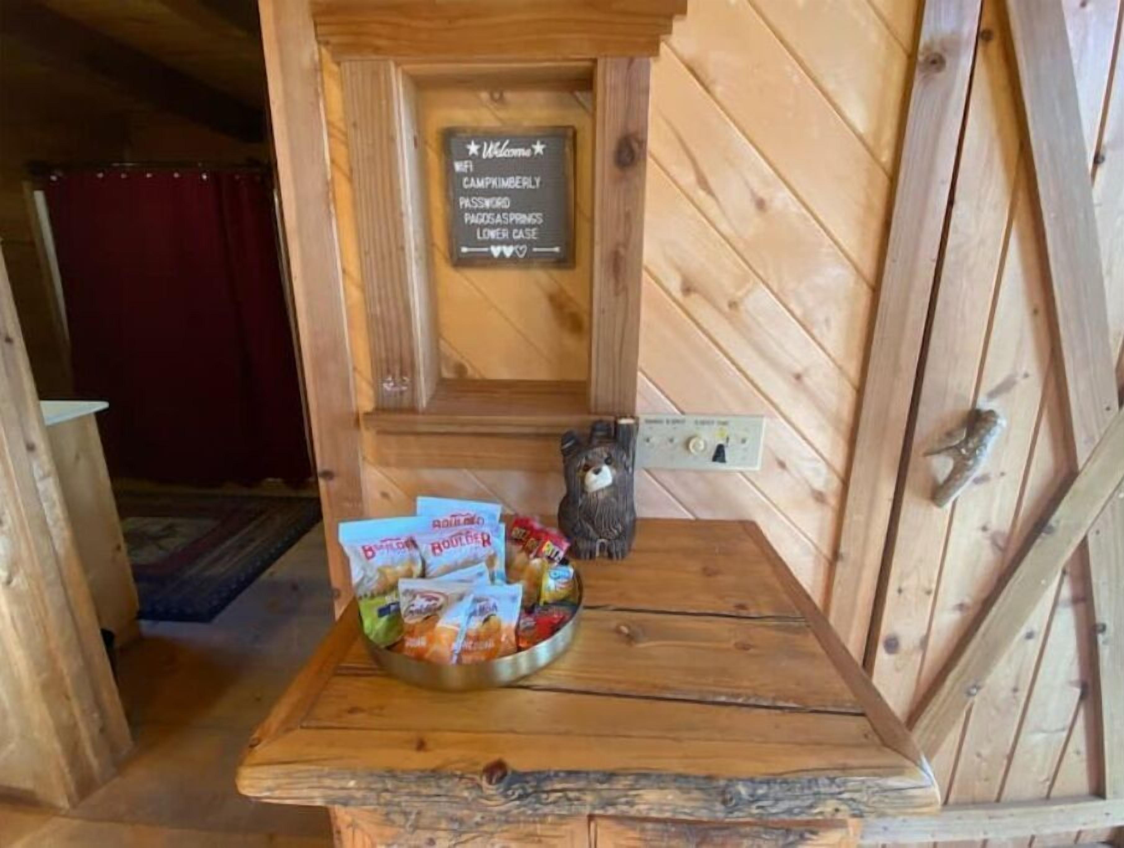 This is the hospitality you get when you stay at a family-run property! Welcome!