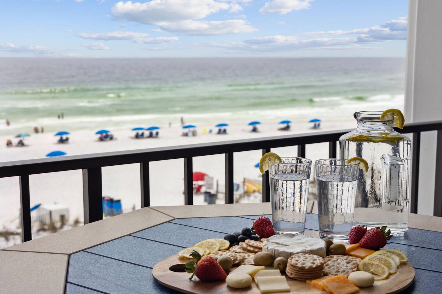 Spacious, elegant, beachfront, w/office