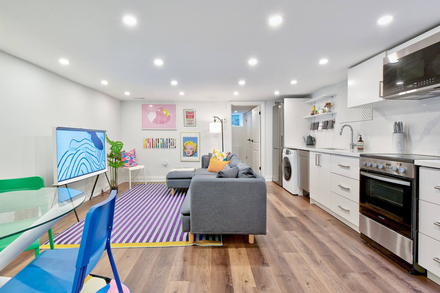 The Silver Haus - Style in the heart of Queen West