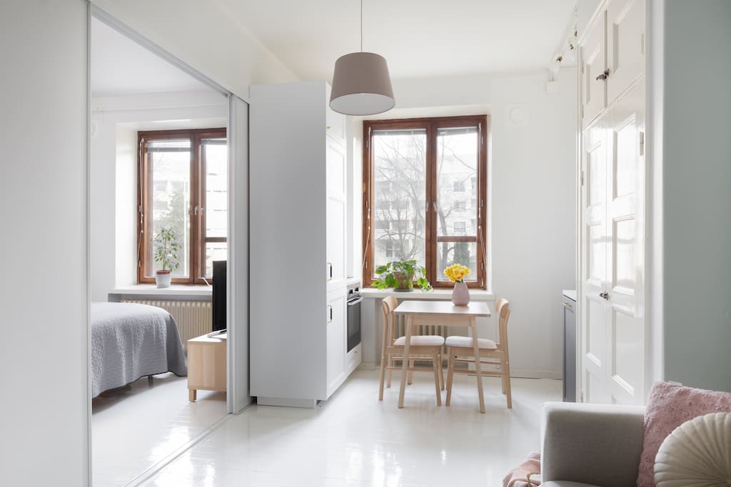 Charming Kallio flat | Garden views | Near metro