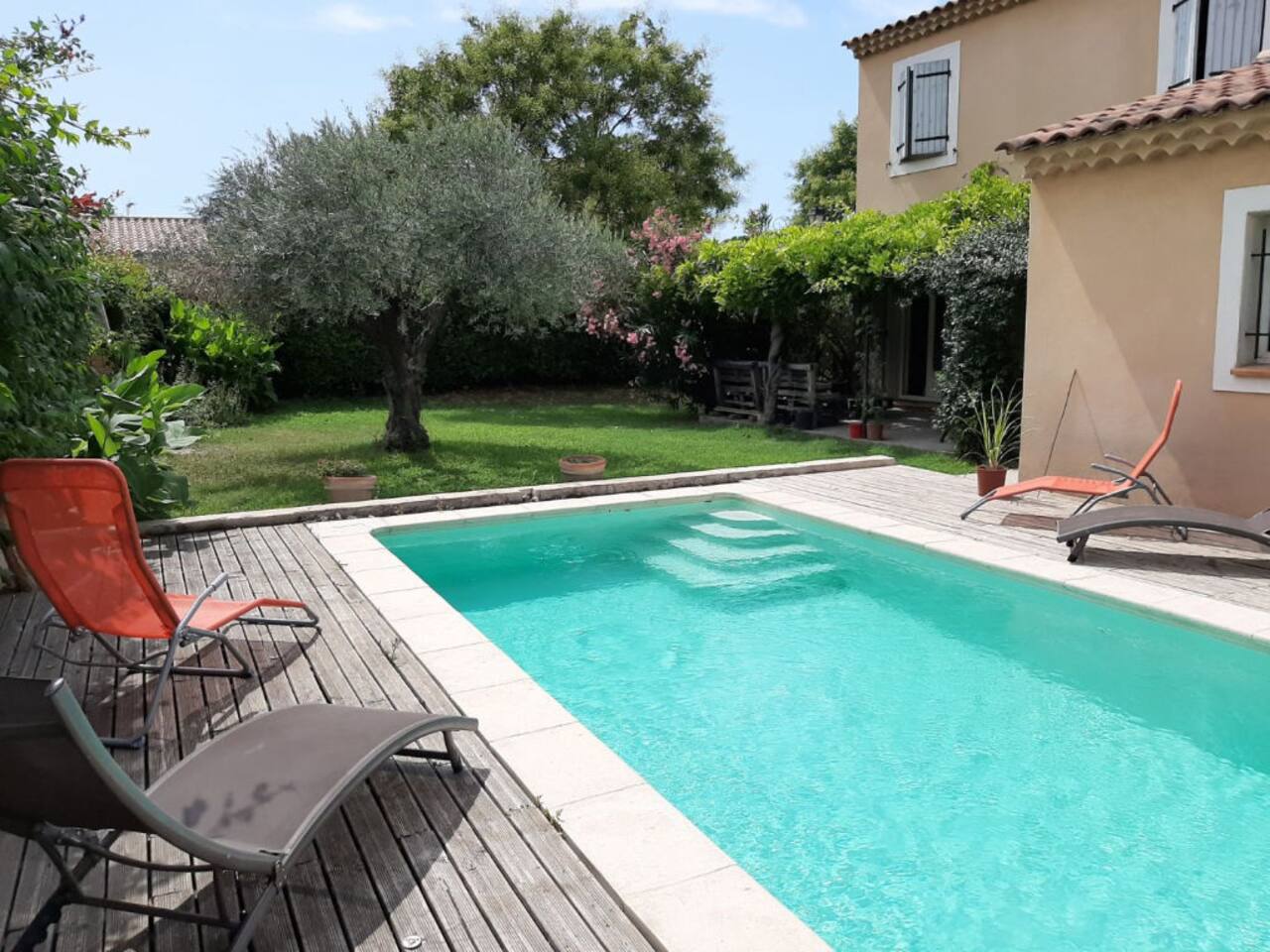 Superb villa, private heated pool in Provence ***