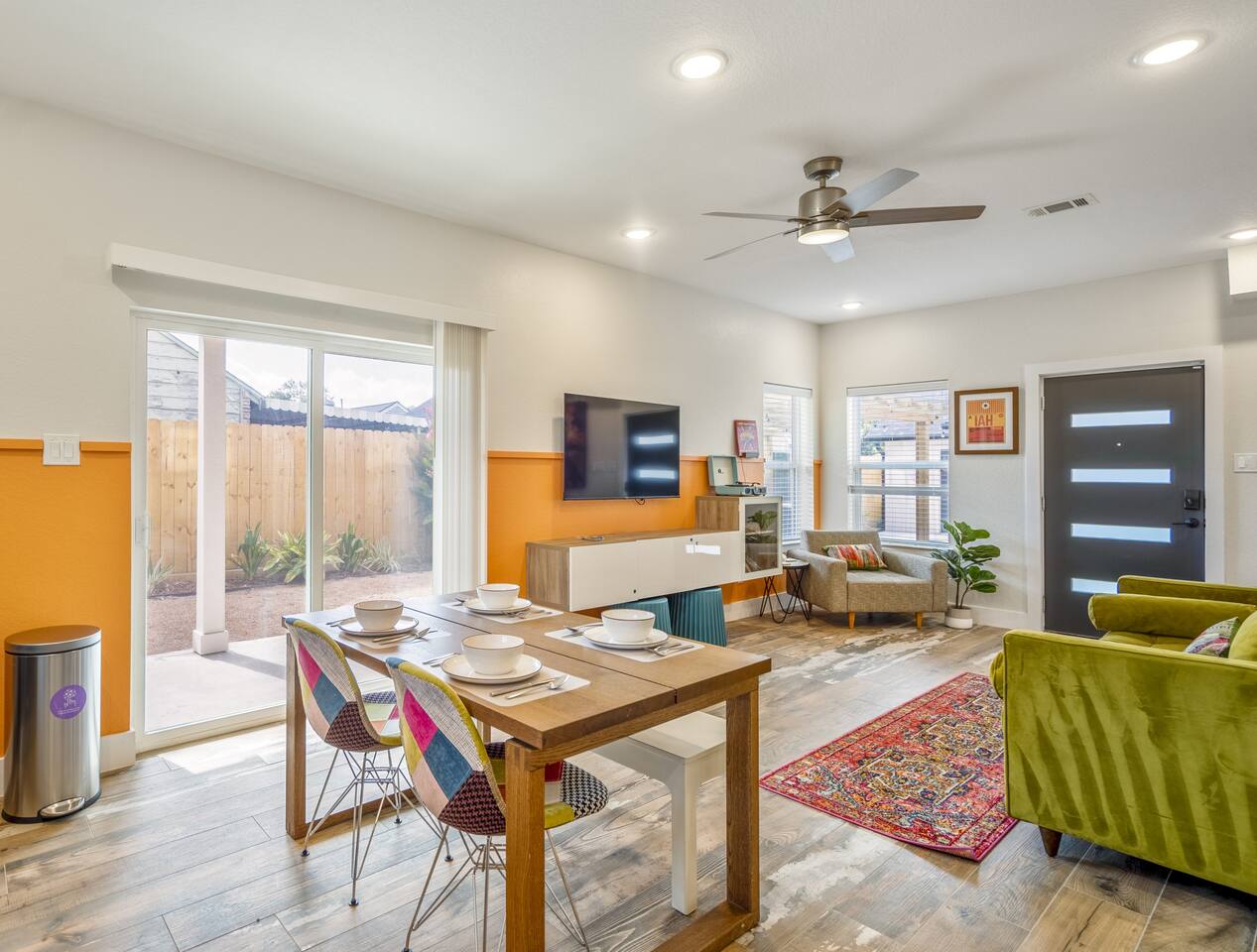 Eagle Nest - 2Bed2Bath Eclectic ADU