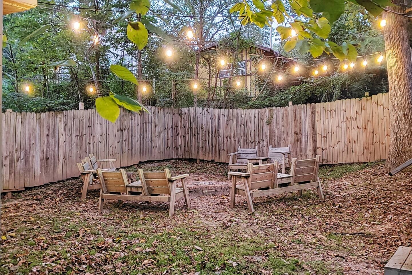 Campfire Cabin at the Lake - Sleeps 10 - Marina