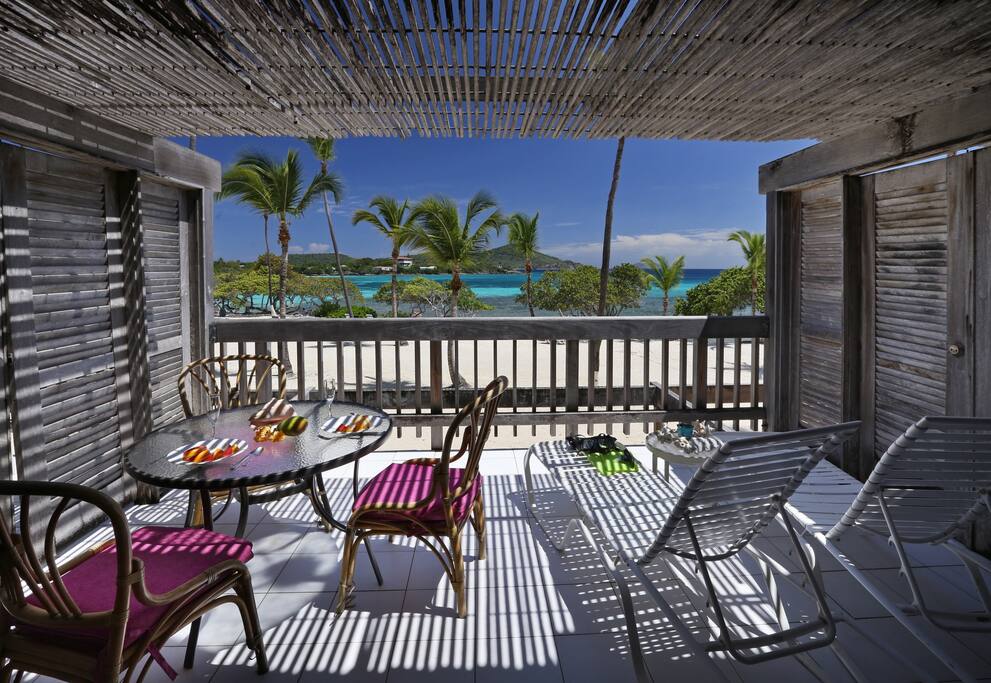 Sapphire Beach Beachfront Condo Free Wi-Fi