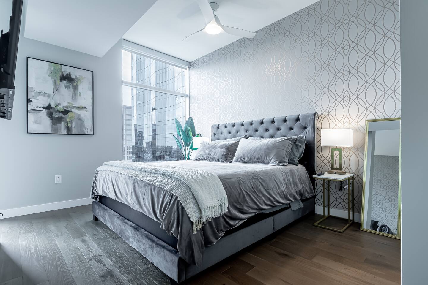 Gulch Apartment Next To Whole Foods