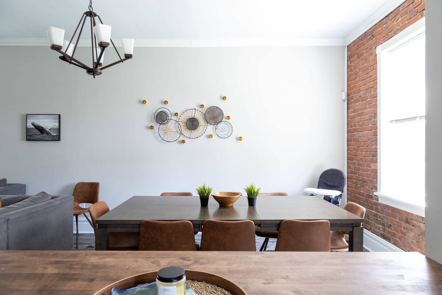 Seating for 10 plus a highchair for the little one