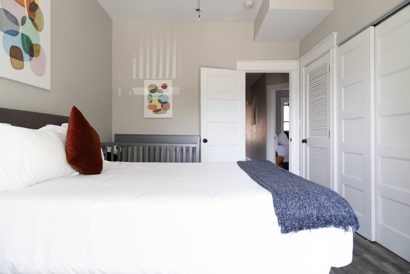 Spacious rooms for comfort and amble storage for all your belongings