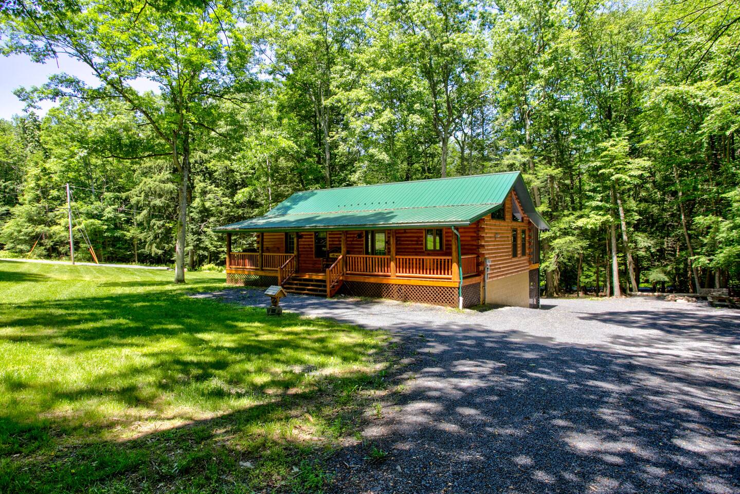 Bear Paw Lodge - 4BD/3BA, sleeps 12, peaceful