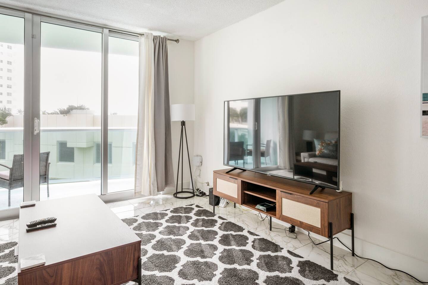 Beachfront King Villa at The Tides, photo 4