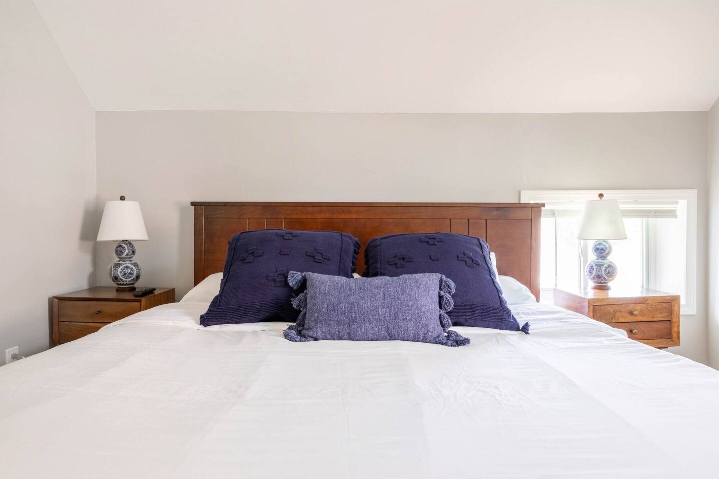 Walkable Allentown Downtown Gem with King Bed, photo 6