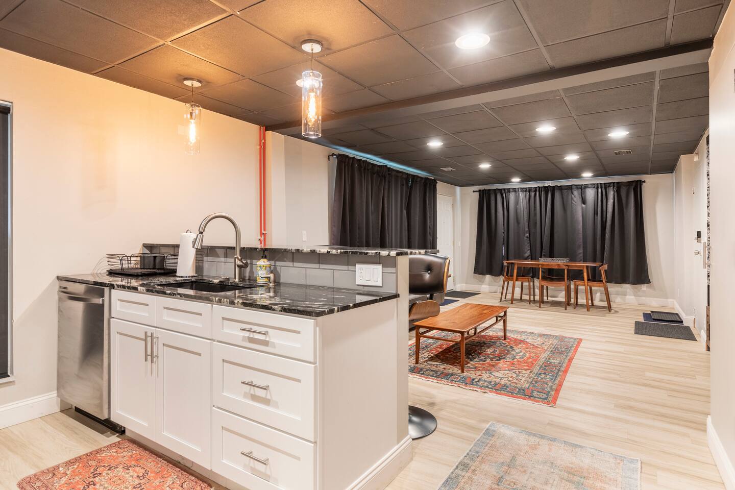 Newly Renovated Downtown Gem!, photo 12