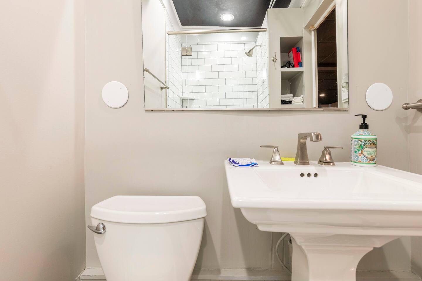 Newly Renovated Downtown Gem!, photo 9