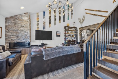Tyra 336 Penthouse
