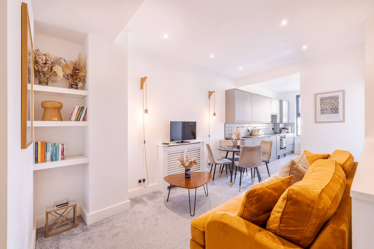 West Kensington/Fulham 2 Bedroom Apartment