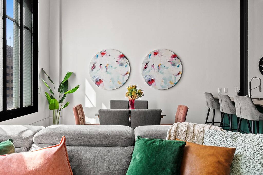 King Bed Charming DWTN FTW Loft | Sundance Square