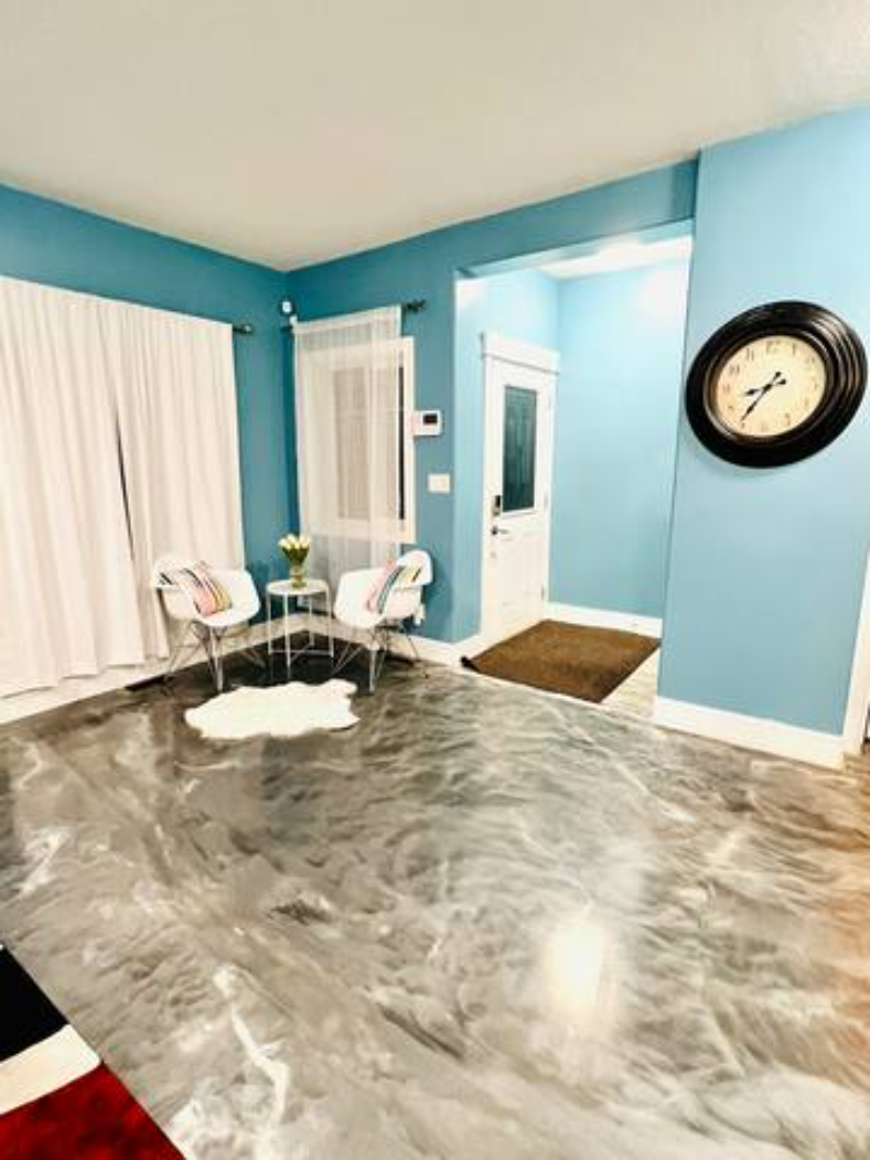 7BDRM Pet  Friendly 3Car Garage Home >Sleeps18