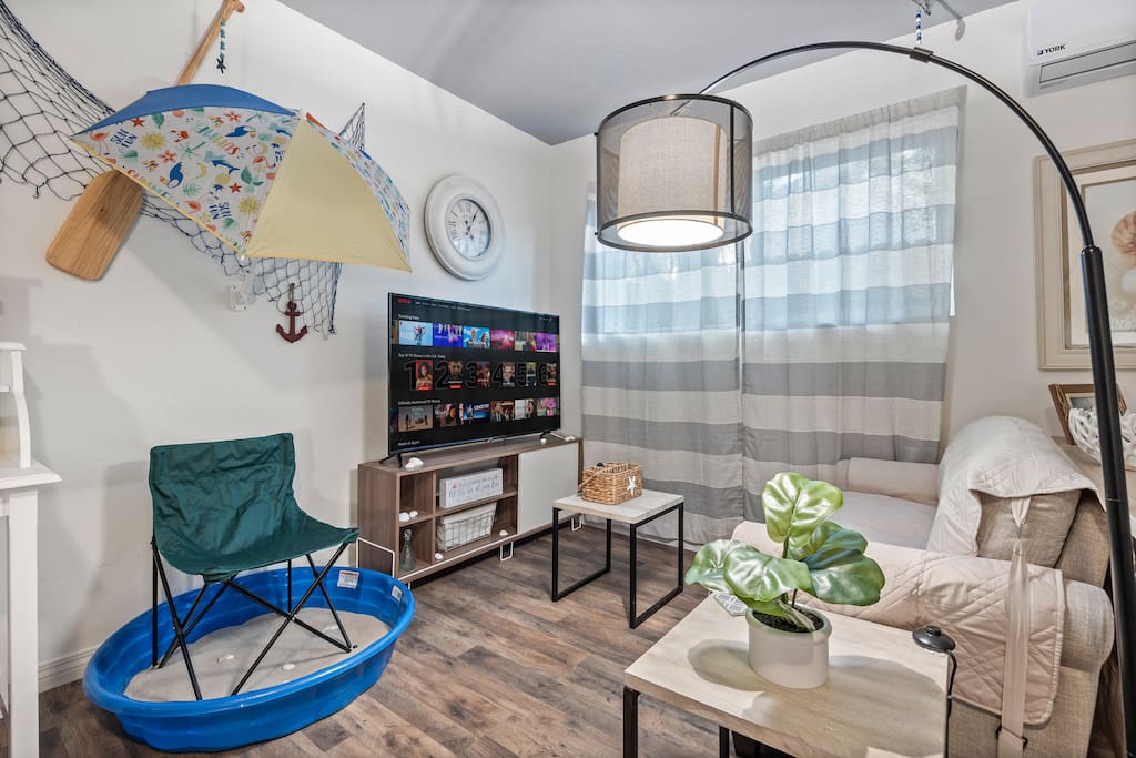 Private Studio in Citrus Heights w/ parking