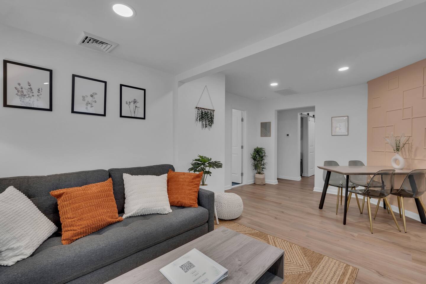 Modern 2-Bedroom Family Beach Bungalow