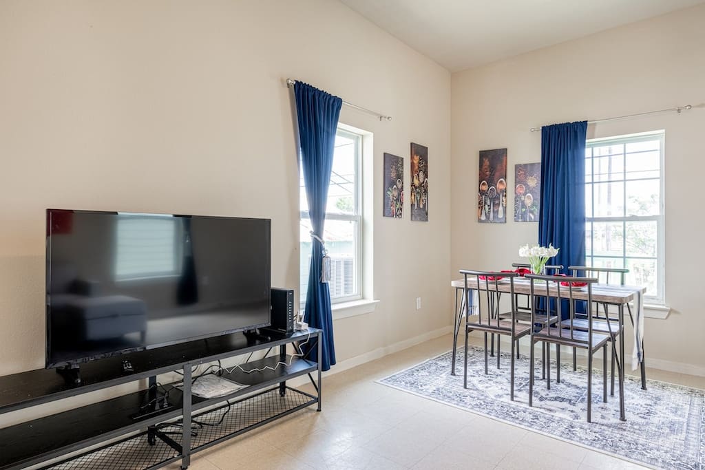 4210 cozy 3BR near Pelican Island Seawolf PKWY