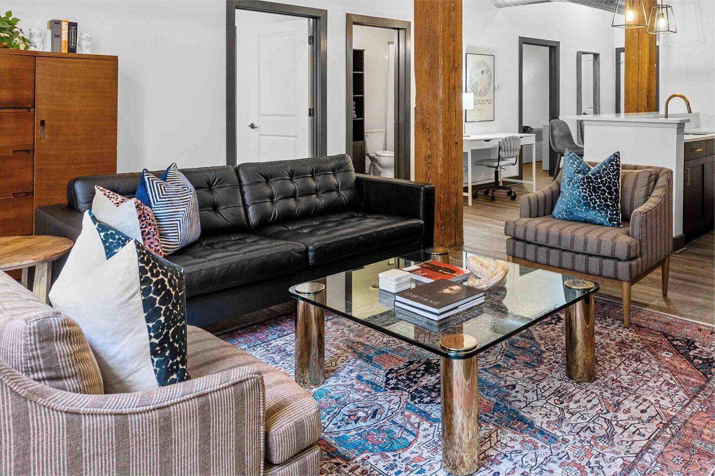 Brick & Bed • Steps to Arch • Convention Center