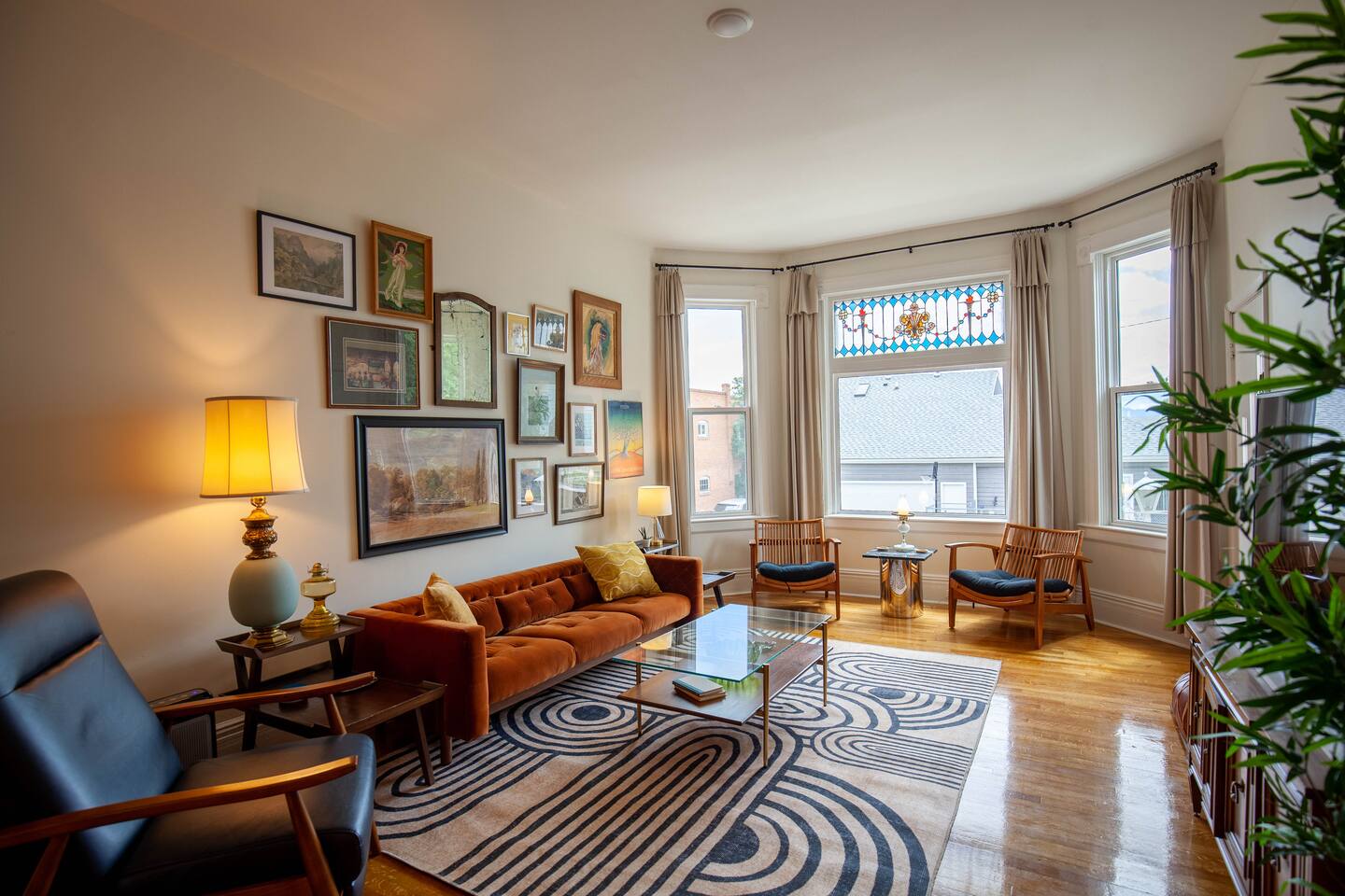 Silver Street Retreat- Unit A