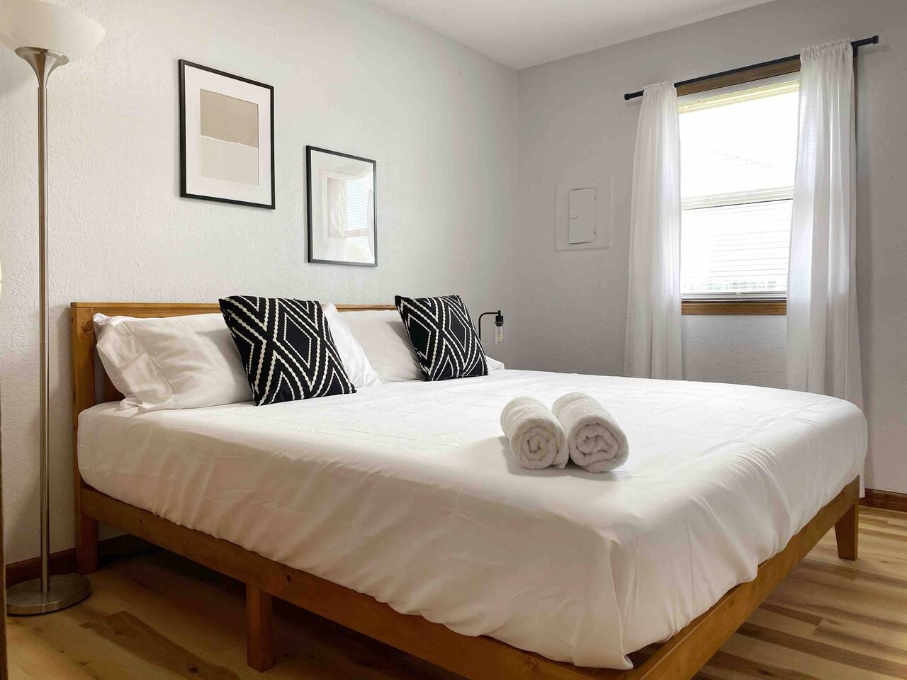 Henderson Haven / KING 2BD/1BA Apartment