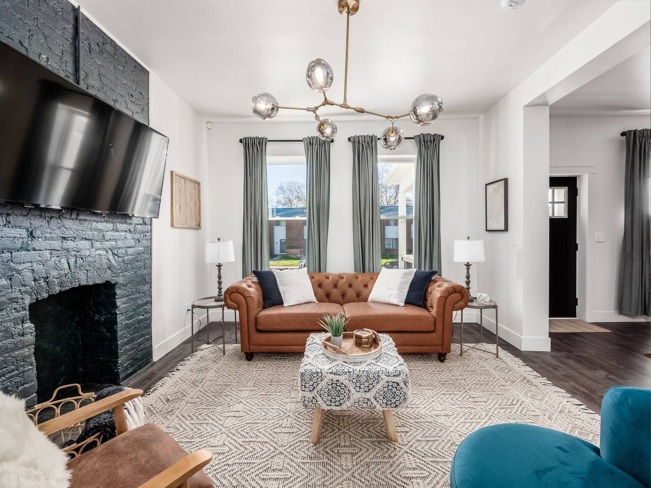 Downtown Columbus | Historic Luxury | Sleeps 14