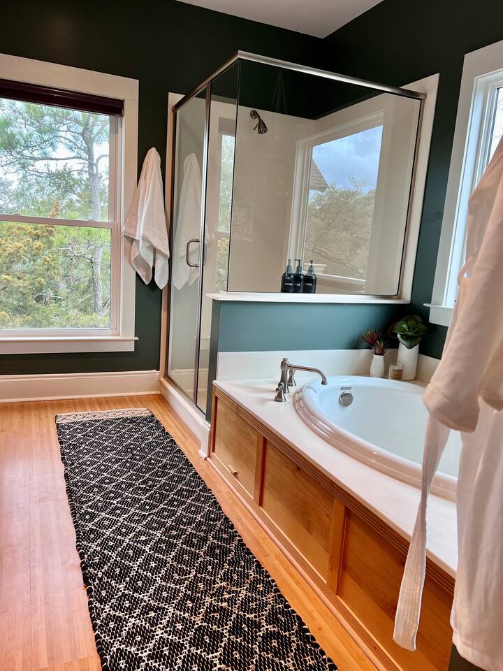 Master Soak Tub and Standalone Shower With Boutique Designer Bath Products And...