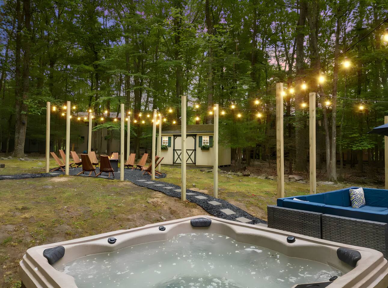 Hot Tub, Jungle Gym, Fire Pit! 5BR + Lake Access