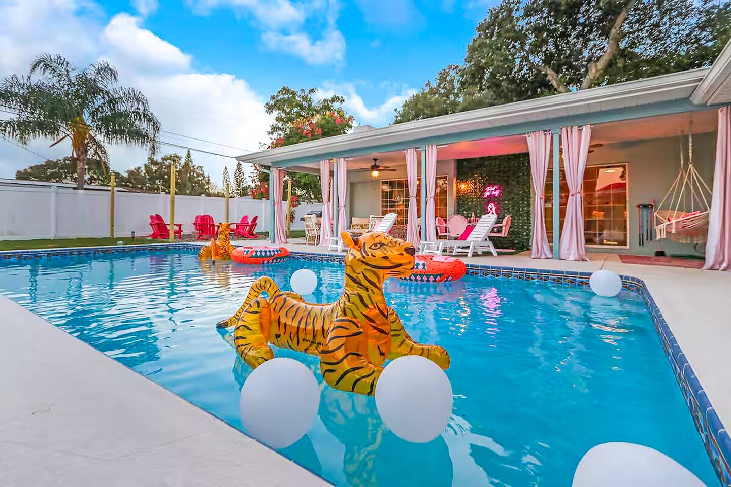 Clearwater GLAM | Pool, Games, Hot Pink Oasis!