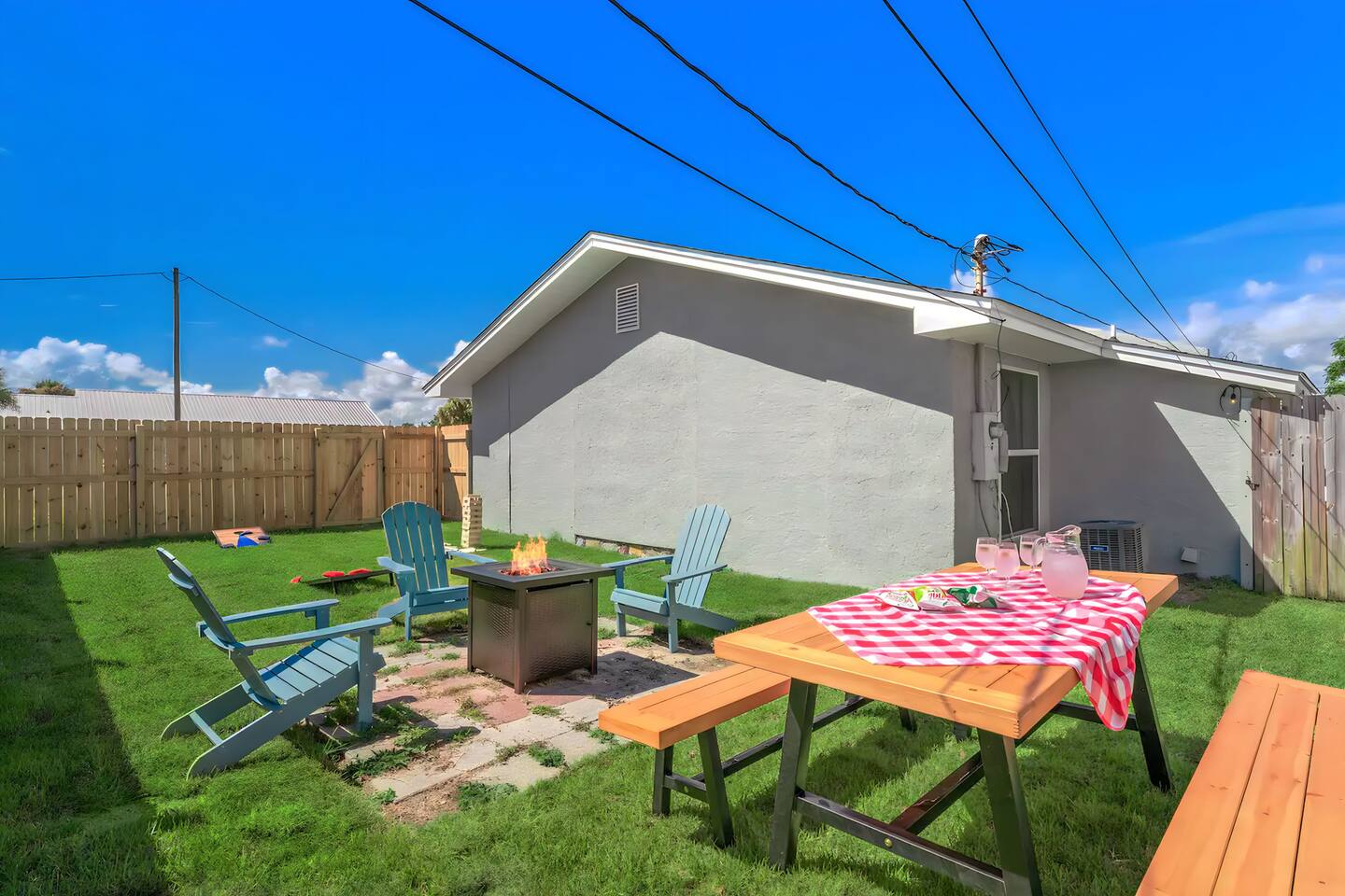 Private Fenced Yard w/ Fire Pit, Walk to Beach!