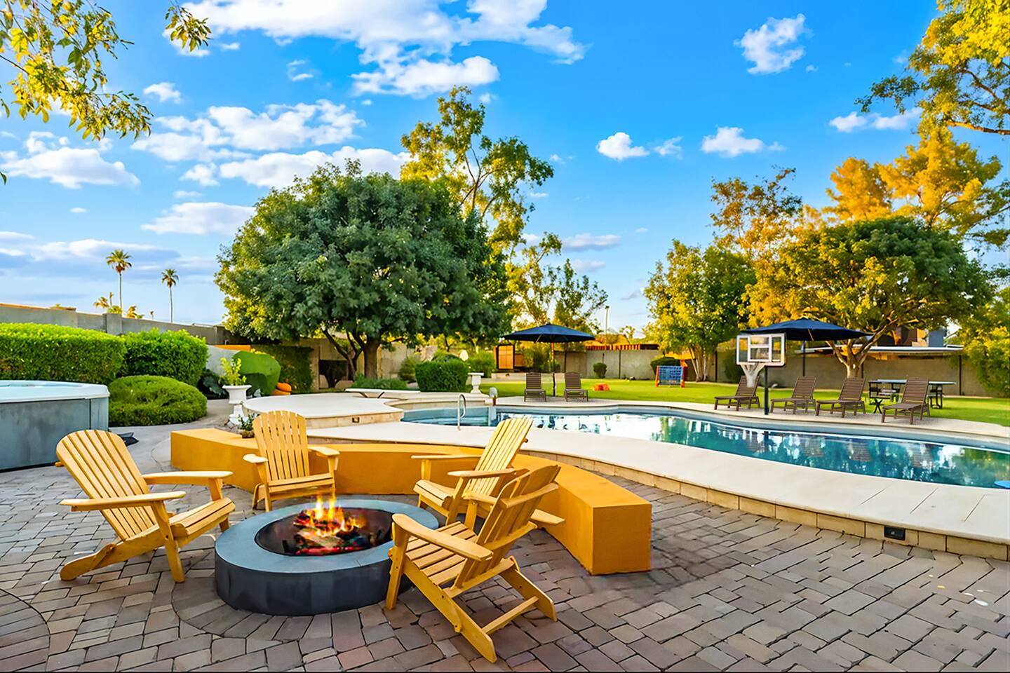 Heated Pool, Mini Golf, Hot Tub, Arcade Resort!