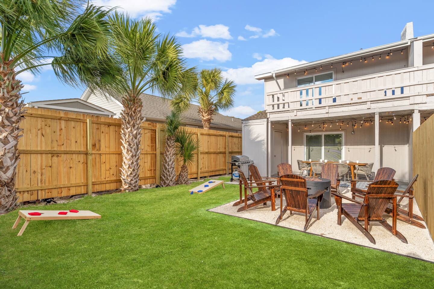 Close Walk to Beach House! Private Yard, Fire Pit!