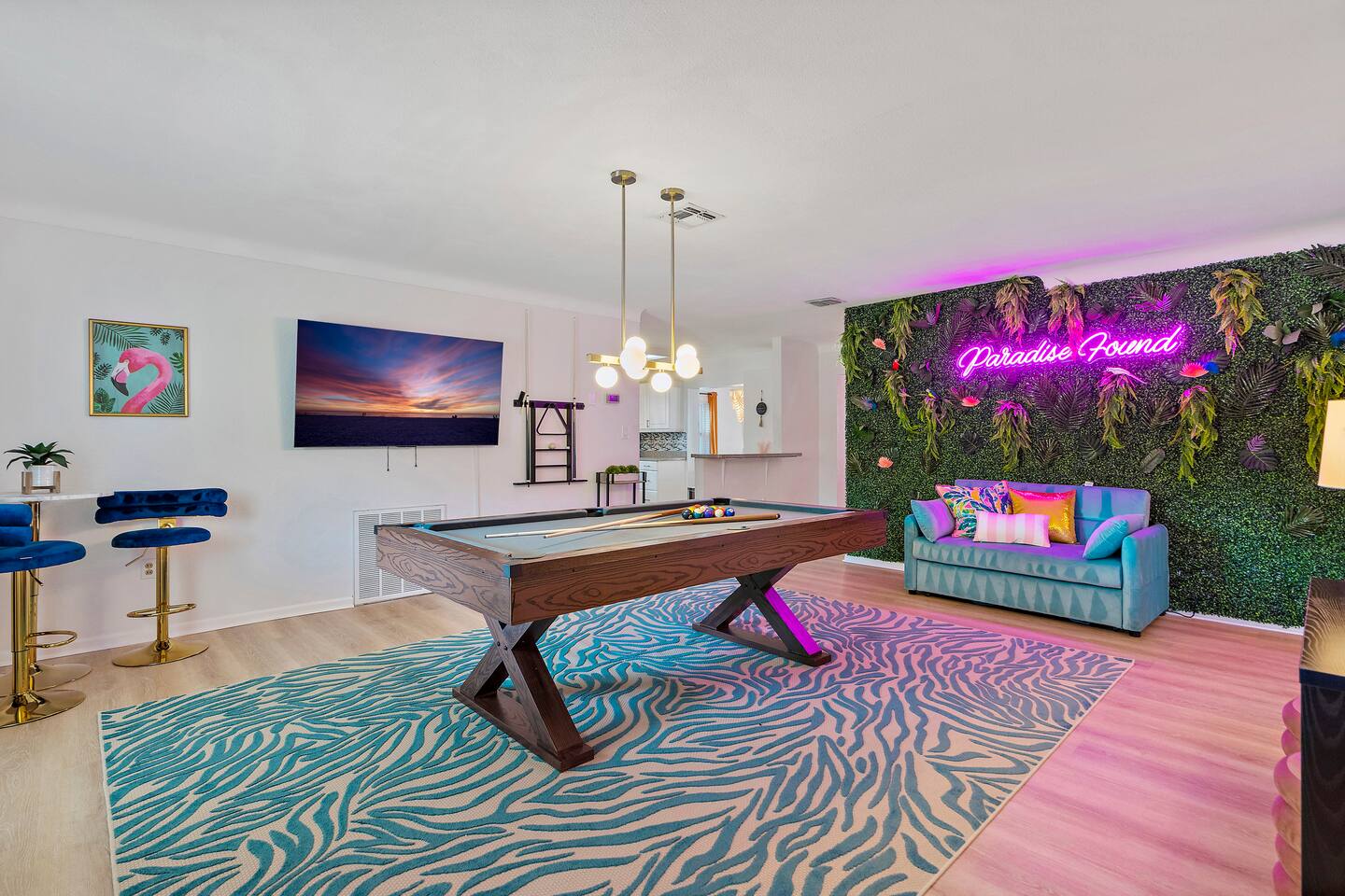 Heated Pool, Fire Pit, Game Room | Tropic Vibes!