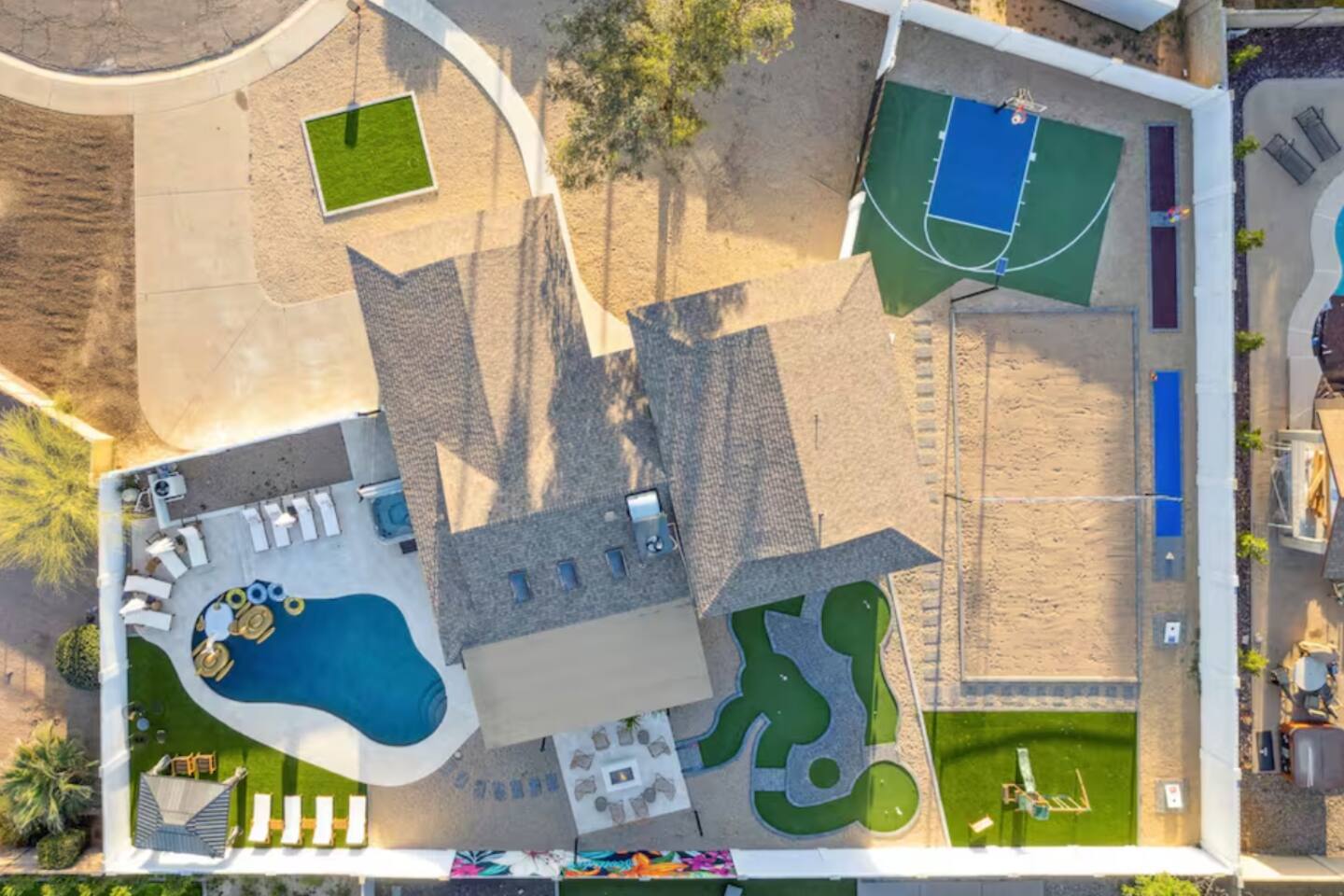 WOW Scottsdale Resort! Bowling, Basketball, Pool