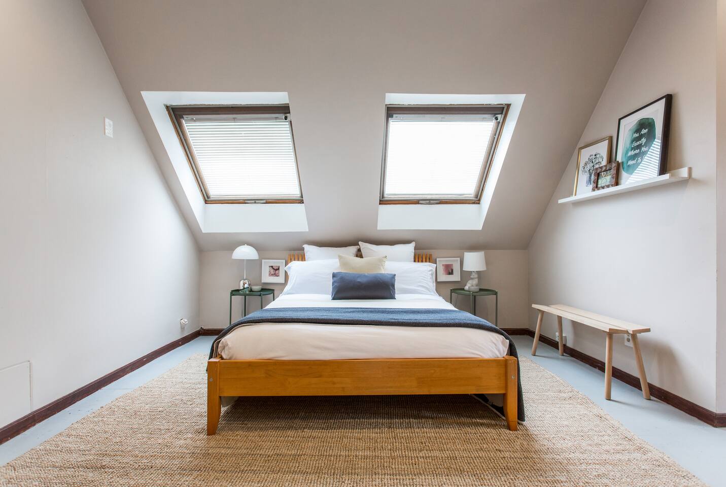Skylights, King Bed, 2 bedrooms