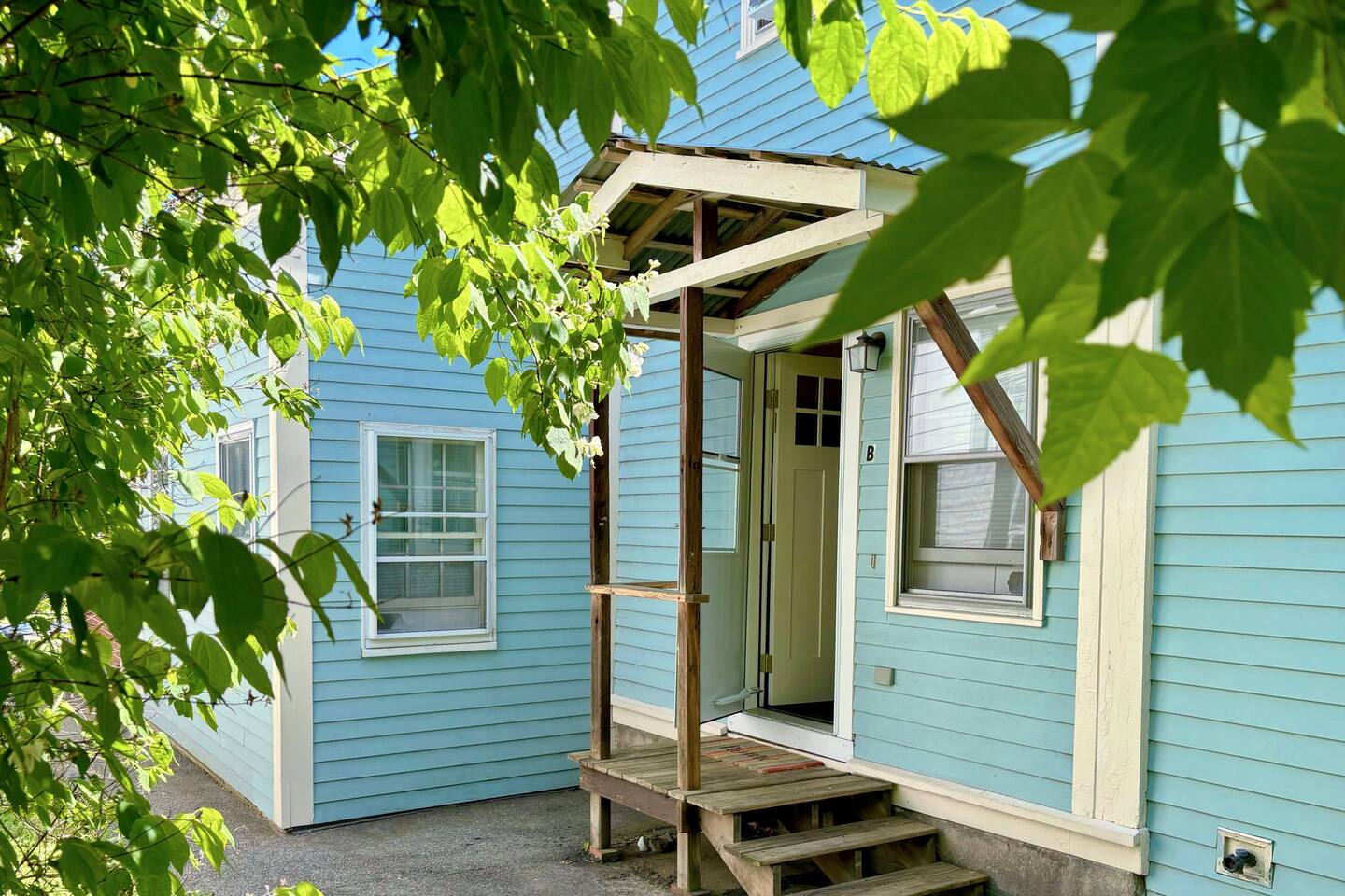 Traveler’s Den in Medford