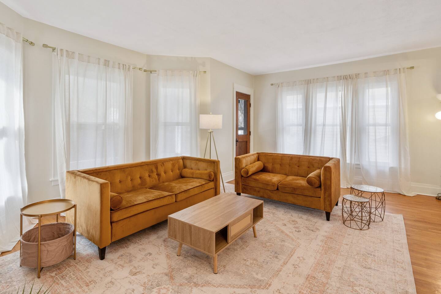 Spacious apartment, Near hospitals