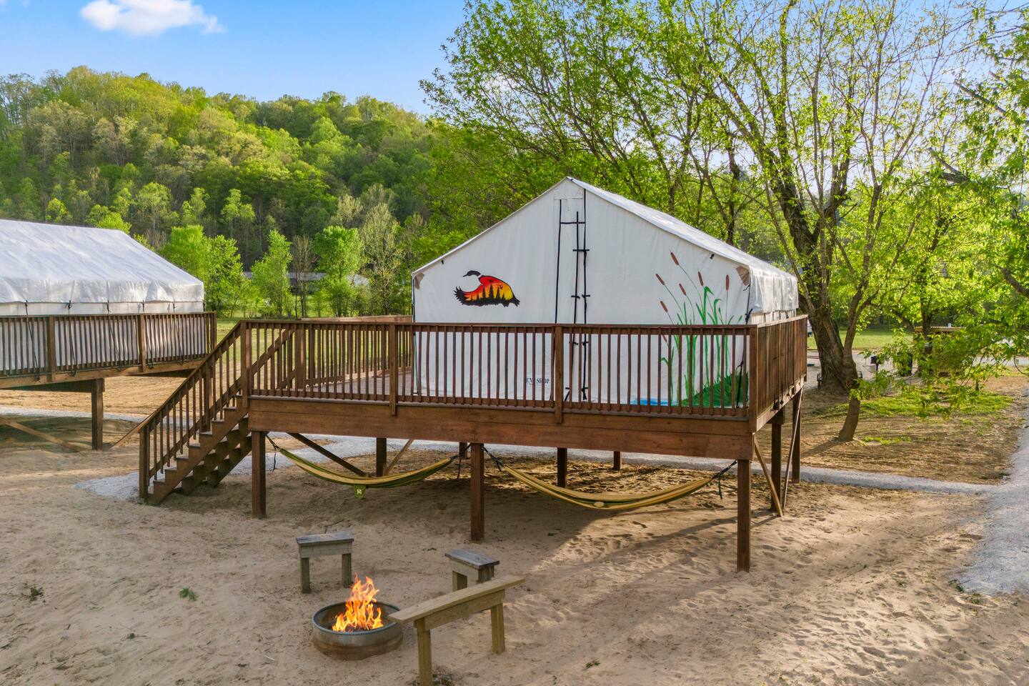 Furnished Glamping Tent/River Access/2 Queen Beds - Tent