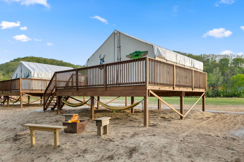 Furnished Glamping Tent/Red River Access/King Bed