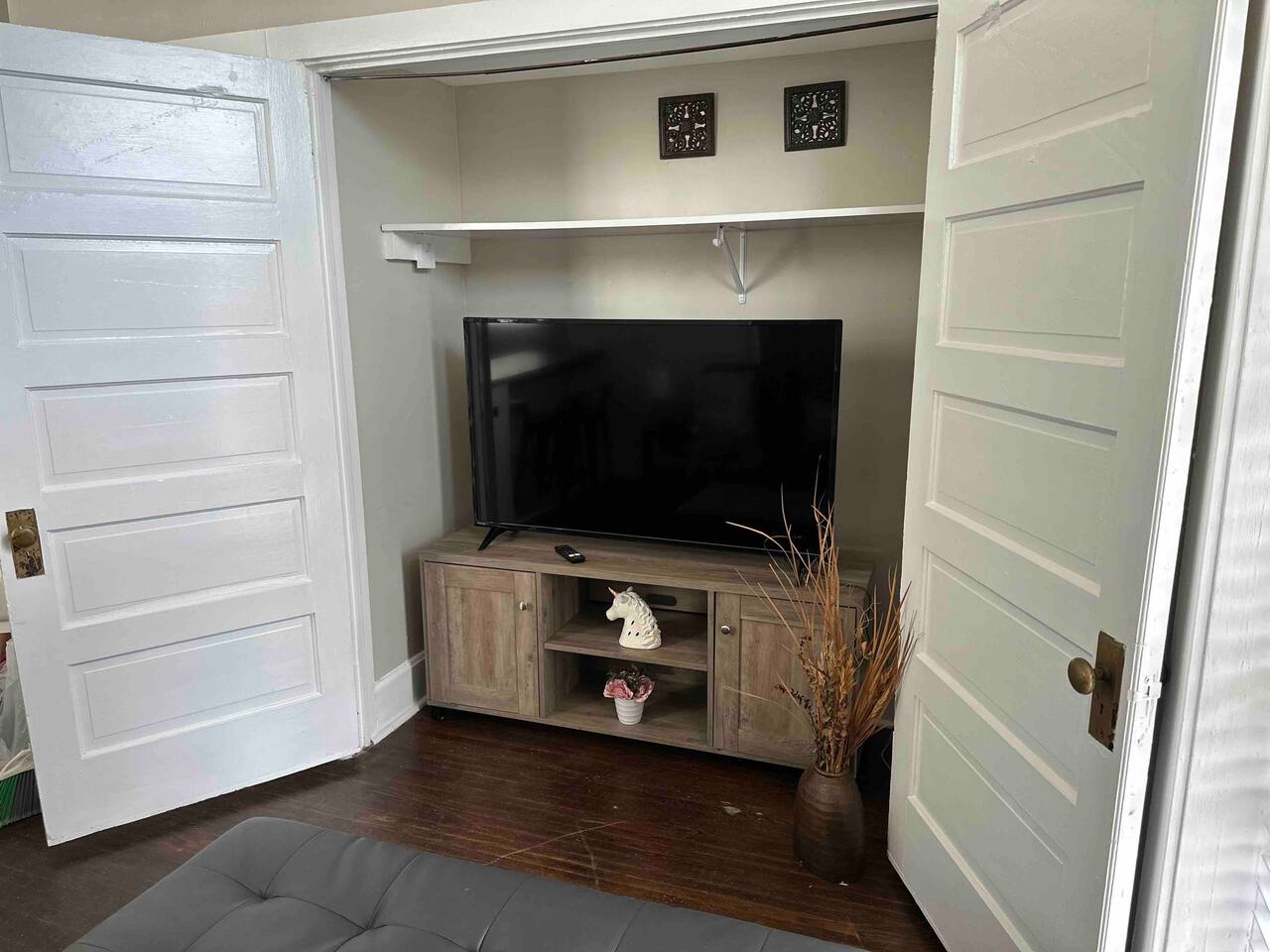 The Harrison A | QUEEN 1BD/1BA Apt near Riverfront