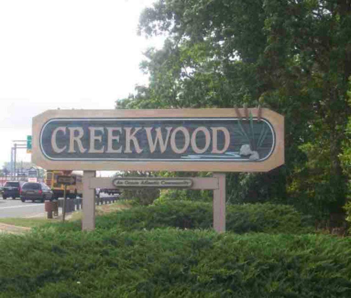 Cozy Creekwood Condo - Relaxing Getaway - W/ Pool photo 4