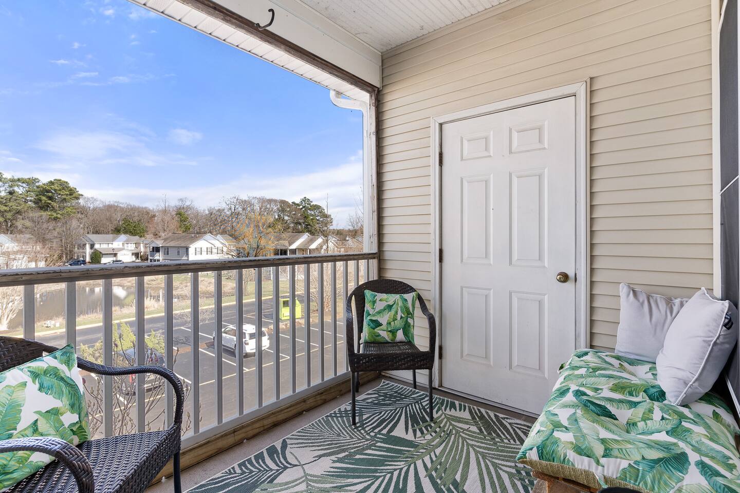 Cozy Creekwood Condo - Relaxing Getaway - W/ Pool photo 26