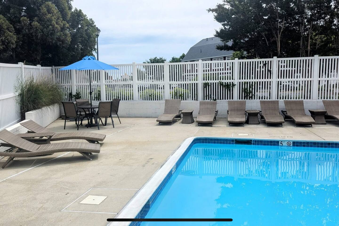 Blue Oasis Retreat - Pool Access - 2BR photo 52