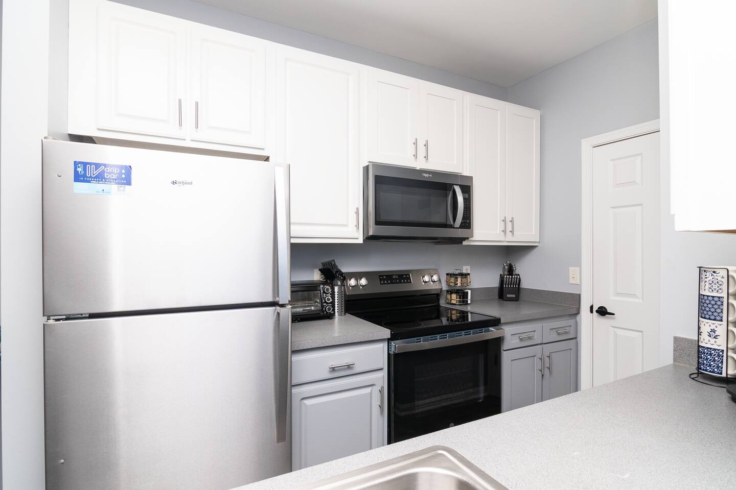 Blue Oasis Retreat - Pool Access - 2BR photo 54