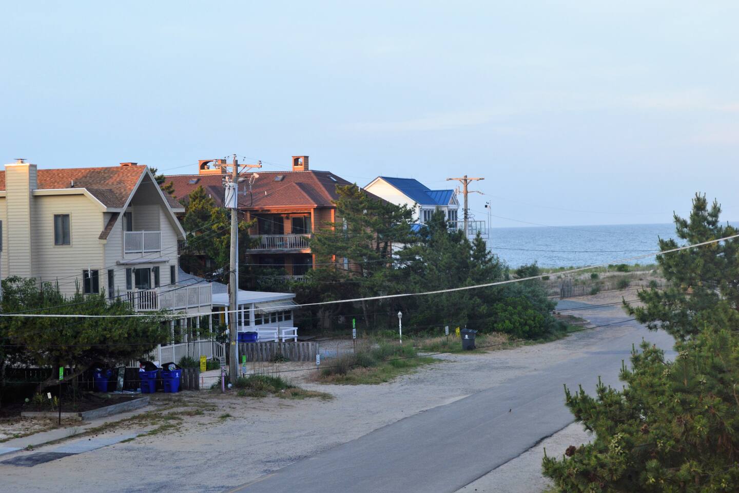 *Walk to the Beach* Ocean Block Condo - Pool photo 14